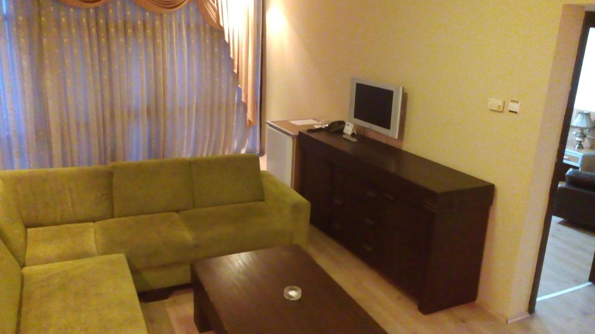 Demirgrand Hotel Trabzon Exterior photo